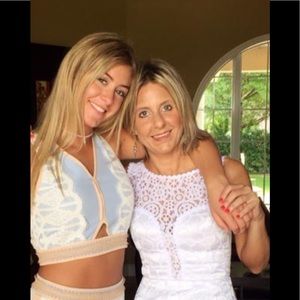 Meet your Posher, Flavia